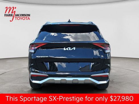 Used 2025 Kia Sportage SX FWD image 11