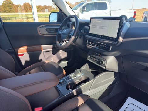 New 2025 Ford Bronco Sport Outer Banks w/ Outer Banks Tech Package+ AWD/4WD image 12