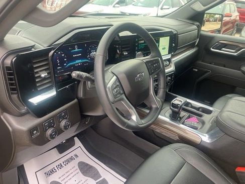 Used 2025 Chevrolet Silverado 1500 RST w/ Convenience Package II AWD/4WD image 15