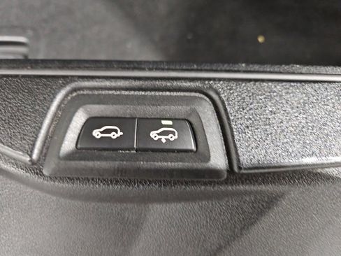 Used 2020 BMW X7 xDrive40i w/ Cold Weather Package image 17