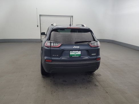 Used 2020 Jeep Cherokee Latitude Plus w/ Cold Weather Group AWD/4WD image 6