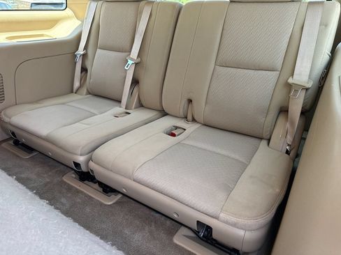 Used 2011 Chevrolet Tahoe LS RWD image 17