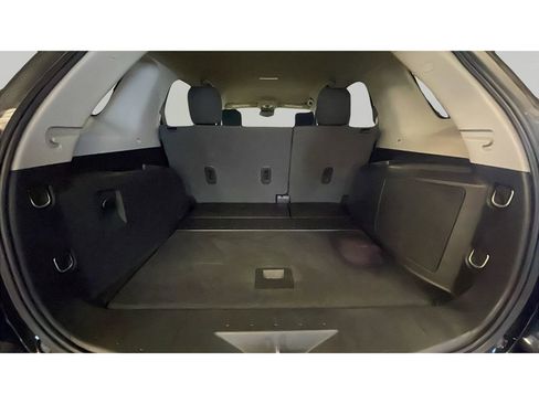 Used 2016 GMC Terrain SLE w/ Convenience Package image 16