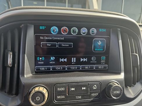 Used 2018 Chevrolet Colorado LT RWD image 12