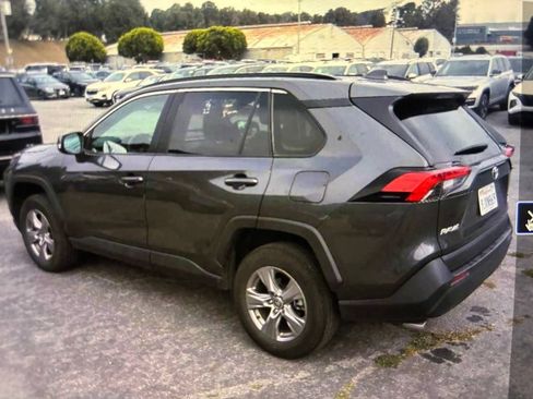 Used 2024 Toyota RAV4 XLE AWD/4WD image 3