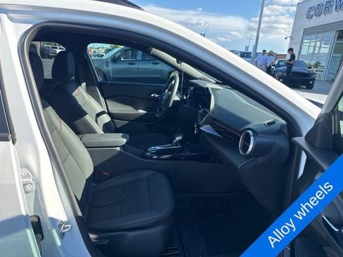 Used 2026 Chevrolet Trax RS w/ Driver Confidence Package FWD image 18