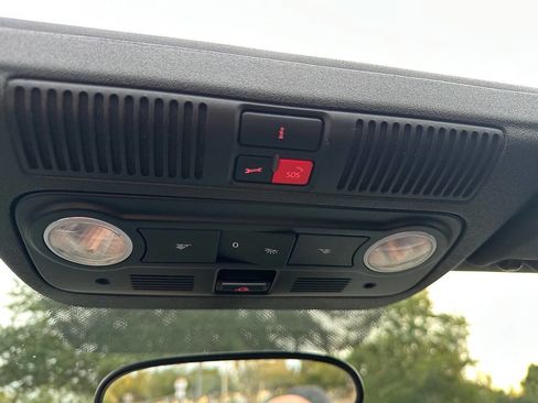 Used 2014 Volkswagen Beetle 1.8T image 26