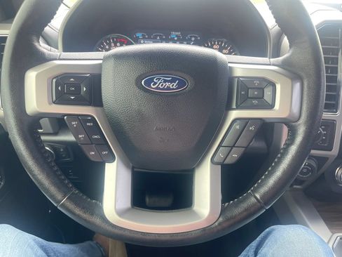 Used 2018 Ford F150 Lariat w/ Equipment Group 502A Luxury AWD/4WD image 13
