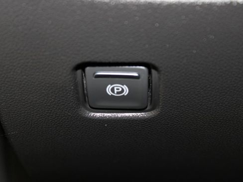 Used 2025 Chevrolet Blazer LT image 27