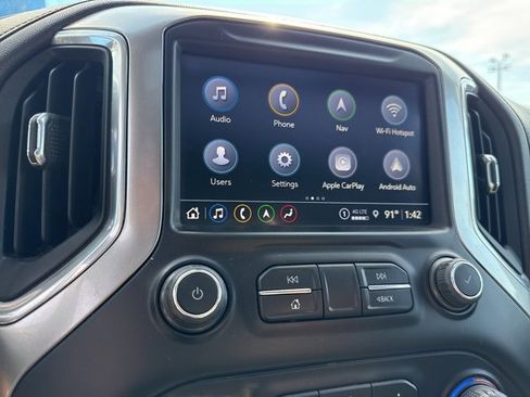 Used 2022 Chevrolet Silverado 1500 LTZ w/ LTZ Premium Package image 16