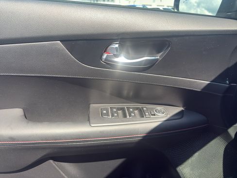 Used 2024 Kia Forte GT FWD image 17