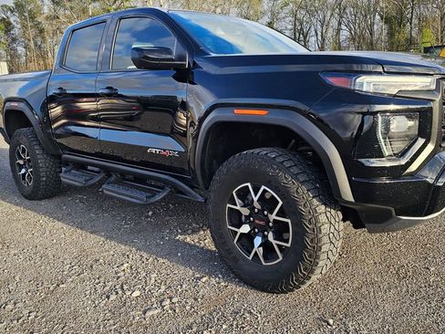 Used 2023 GMC Canyon AT4X image 3