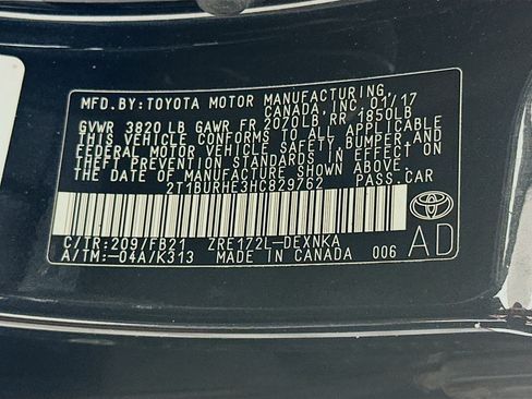 Used 2017 Toyota Corolla LE FWD image 12