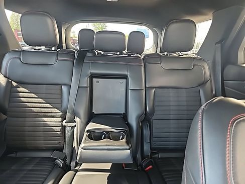 Used 2025 Ford Explorer ST-Line RWD image 10