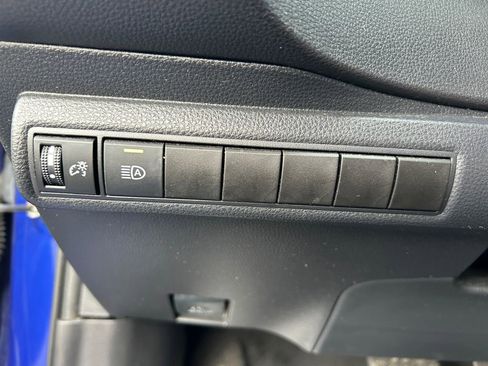 Used 2020 Toyota Corolla XSE image 21