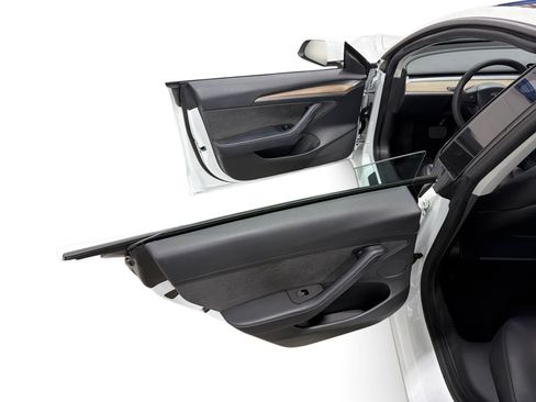 Certified 2023 Tesla Model 3 Standard Range RWD image 10