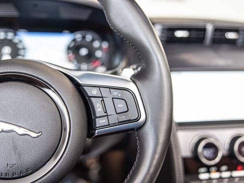 Used 2023 Jaguar F-TYPE R-Dynamic AWD/4WD image 23