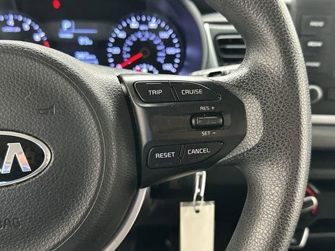 Used 2018 Kia Rio S FWD image 9