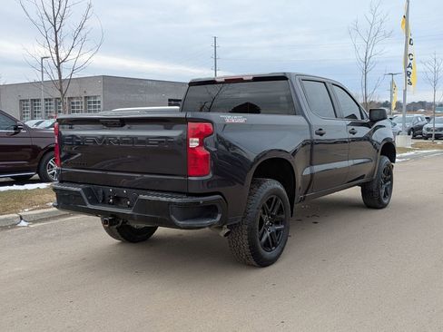 Used 2023 Chevrolet Silverado 1500 Custom Trail Boss w/ LPO, Dark Essentials Package image 8