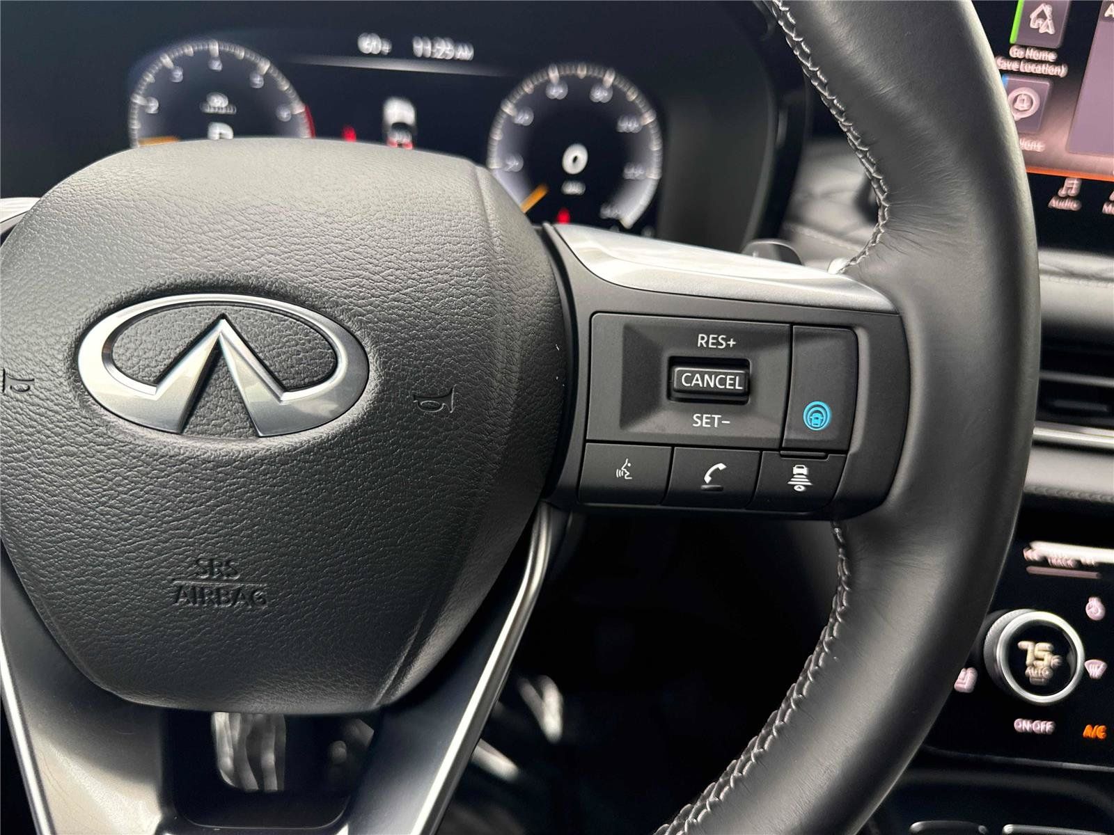 Used 2025 INFINITI QX60 Autograph w/ Cargo Package AWD/4WD image 17