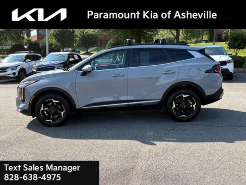 Certified 2026 Kia Sportage EX w/ EX Panoramic Sunroof Package AWD/4WD image 3