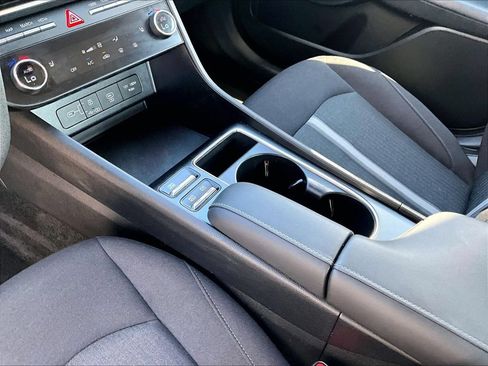 Used 2025 Hyundai Sonata SEL FWD image 22
