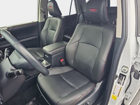 Used 2024 Toyota 4Runner TRD Off-Road Premium w/ Off Road Premium Plus Package AWD/4WD image 17