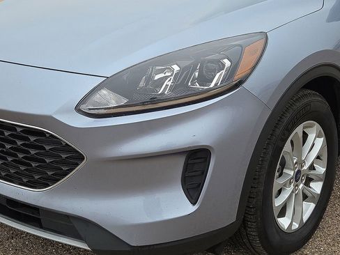 Used 2022 Ford Escape SE w/ Cold Weather Package image 10