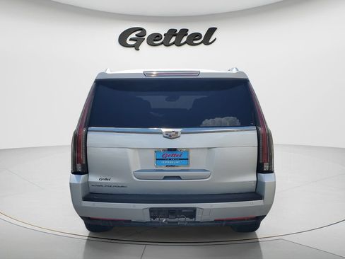 Used 2019 Cadillac Escalade Luxury AWD/4WD image 6