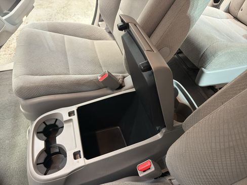 Used 2017 Honda Odyssey SE image 19