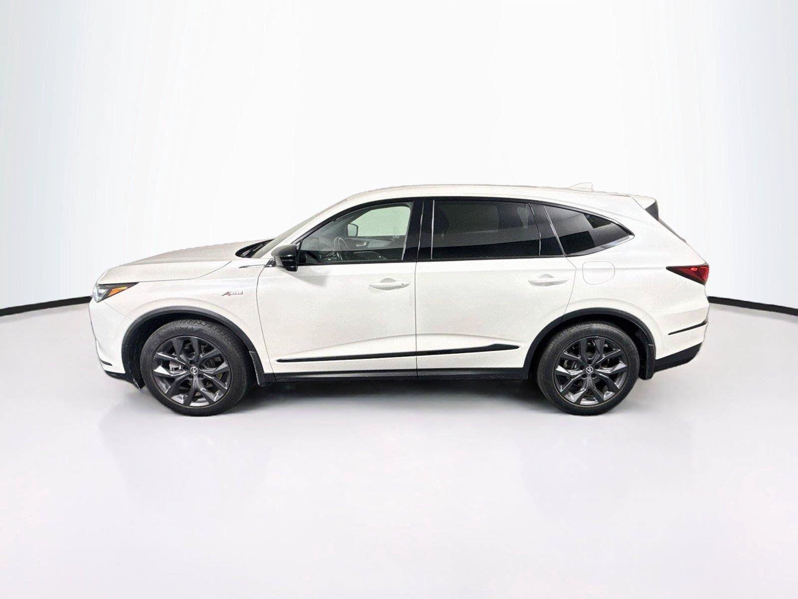 Used 2023 Acura MDX A-Spec AWD/4WD image 2