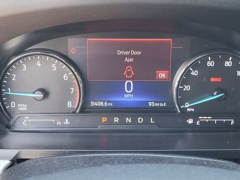 Used 2022 Ford Explorer XLT RWD image 11