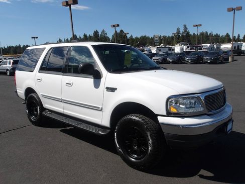Used 2000 Ford Expedition XLT AWD/4WD image 7