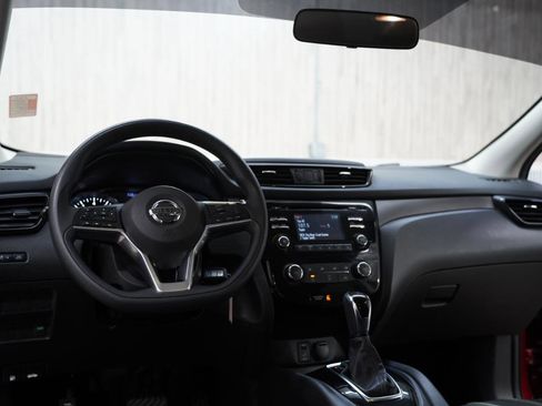 Used 2017 Nissan Rogue Sport S w/ S Appearance Package image 13