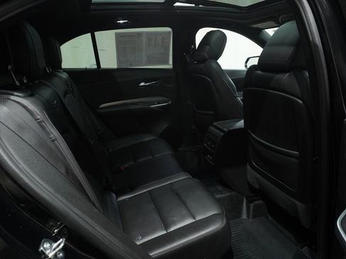 Used 2021 Cadillac XT4 Premium Luxury w/ Enhanced Visibility Package image 17