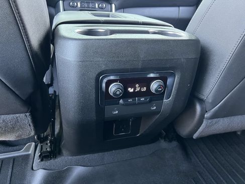 Used 2023 Chevrolet Tahoe Z71 AWD/4WD image 26