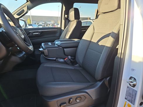 Used 2026 Chevrolet Tahoe LS image 15