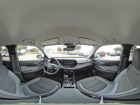 Used 2025 Chevrolet TrailBlazer LT image 42