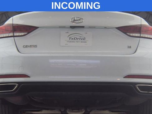 Used 2016 Hyundai Genesis 3.8 w/ Option Group 02 image 7