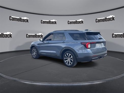Used 2025 Ford Explorer ST-Line w/ Premium Package image 5