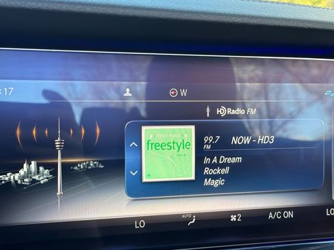 Used 2019 Mercedes-Benz E 450 Cabriolet image 25