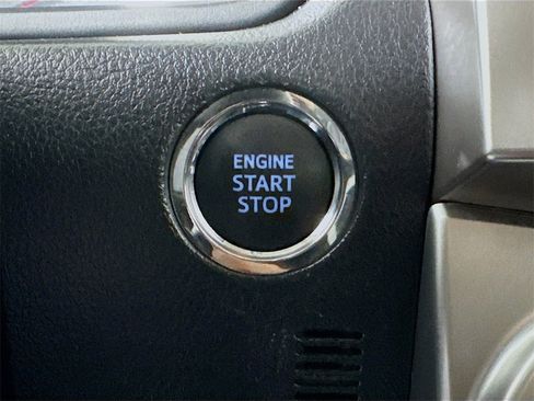 Used 2022 Toyota 4Runner SR5 Premium image 34