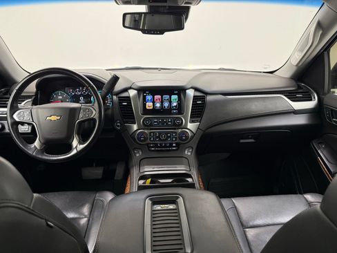 Used 2019 Chevrolet Suburban Premier AWD/4WD image 33