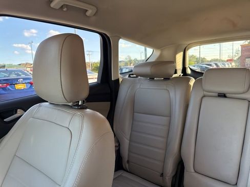 Used 2018 Ford Escape SEL image 27