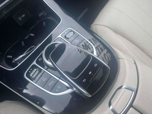 Used 2018 Mercedes-Benz E 400 4MATIC Sedan image 26