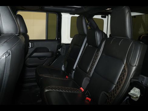 Used 2023 Jeep Wrangler Altitude image 26