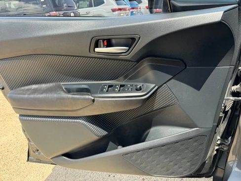 Used 2018 Toyota C-HR XLE FWD image 20