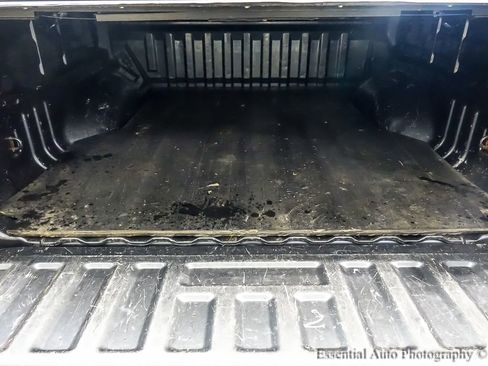 Used 2016 Chevrolet Colorado LT w/ LT Convenience Package image 22