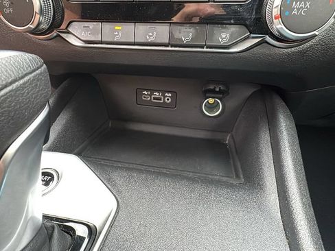 Used 2025 Nissan Altima 2.5 SV FWD image 22