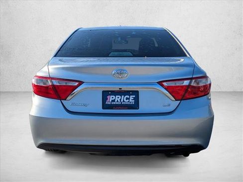 Used 2016 Toyota Camry LE image 6